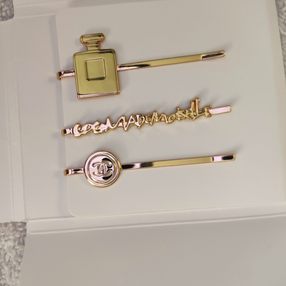 Elegant Gold Hair Pin Accessories Set with Three Unique Designs